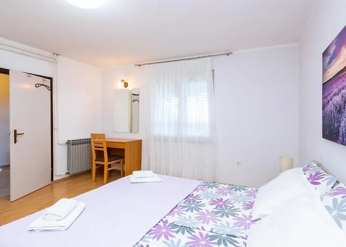 Maretic Apartment