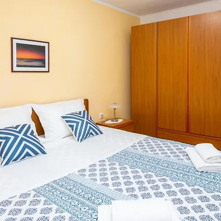 Maretic Apartment *